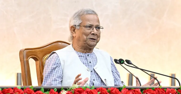 বক্তব্য রাখছেন প্রধান উপদেষ্টা